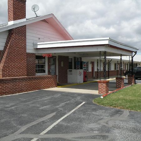 Scottish Inns Fayetteville Exterior foto